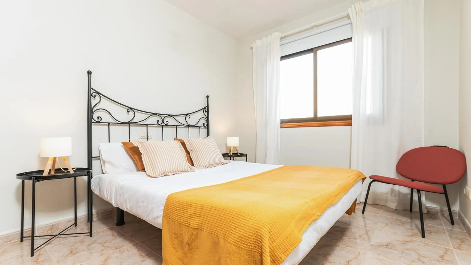 Las Olas - Coastal Escape With Charm & Comfort 엘메다노 0*,